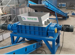 Double shaft shredder